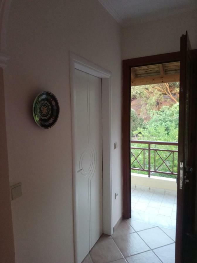 Areti'S Apartment Agios Georgios Pagon Exteriör bild