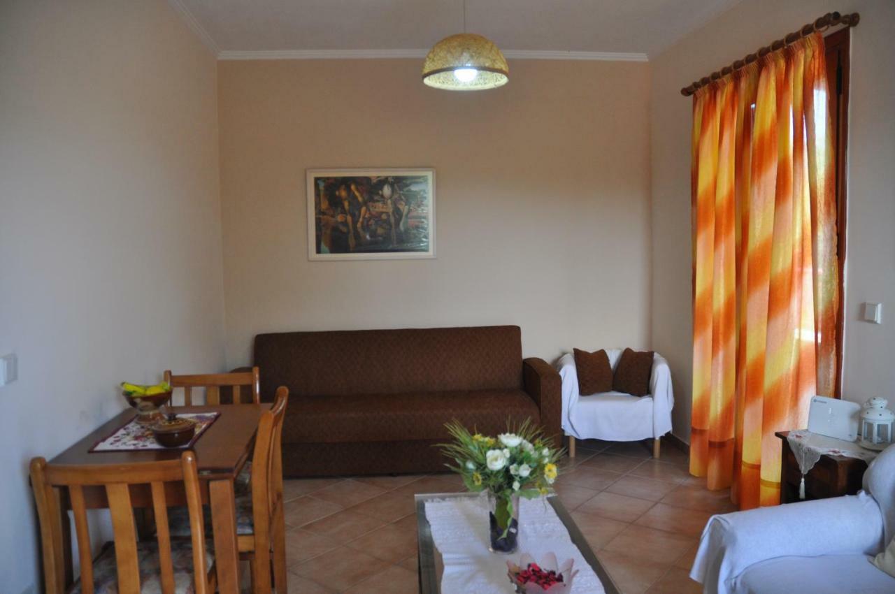 Areti'S Apartment Agios Georgios Pagon Exteriör bild