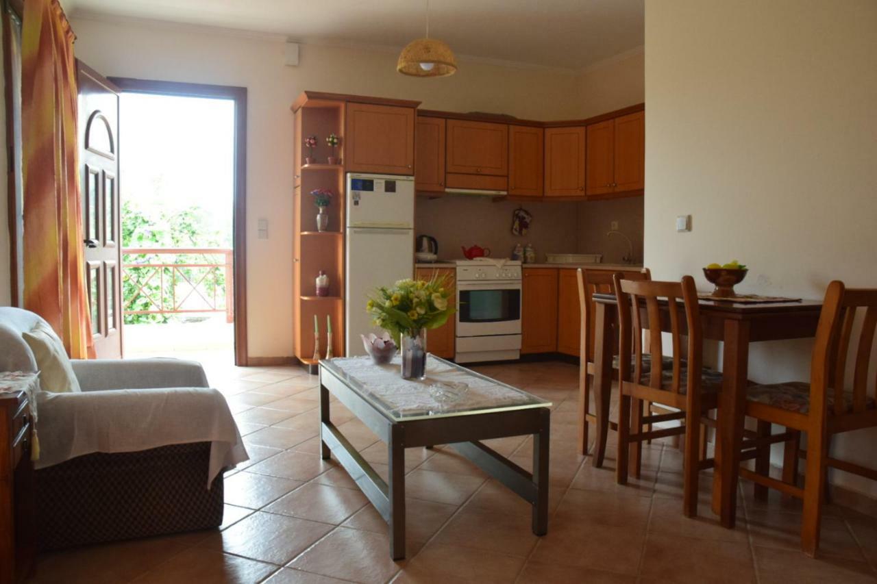 Areti'S Apartment Agios Georgios Pagon Exteriör bild